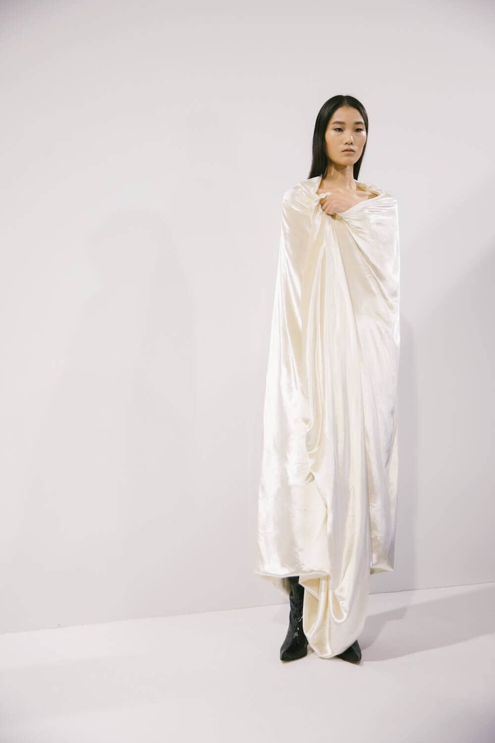 Loewe: Ready-To-Wear AW23 - 10 Magazine
